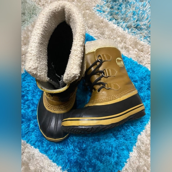 Sorel Tan Snow Boots size 3 unixes - Picture 5 of 10